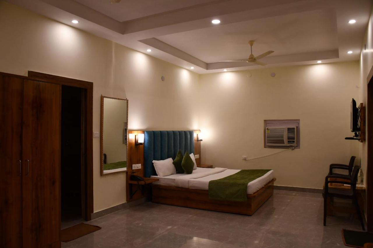 Shivansh Inn Resort Rishīkesh Exteriör bild