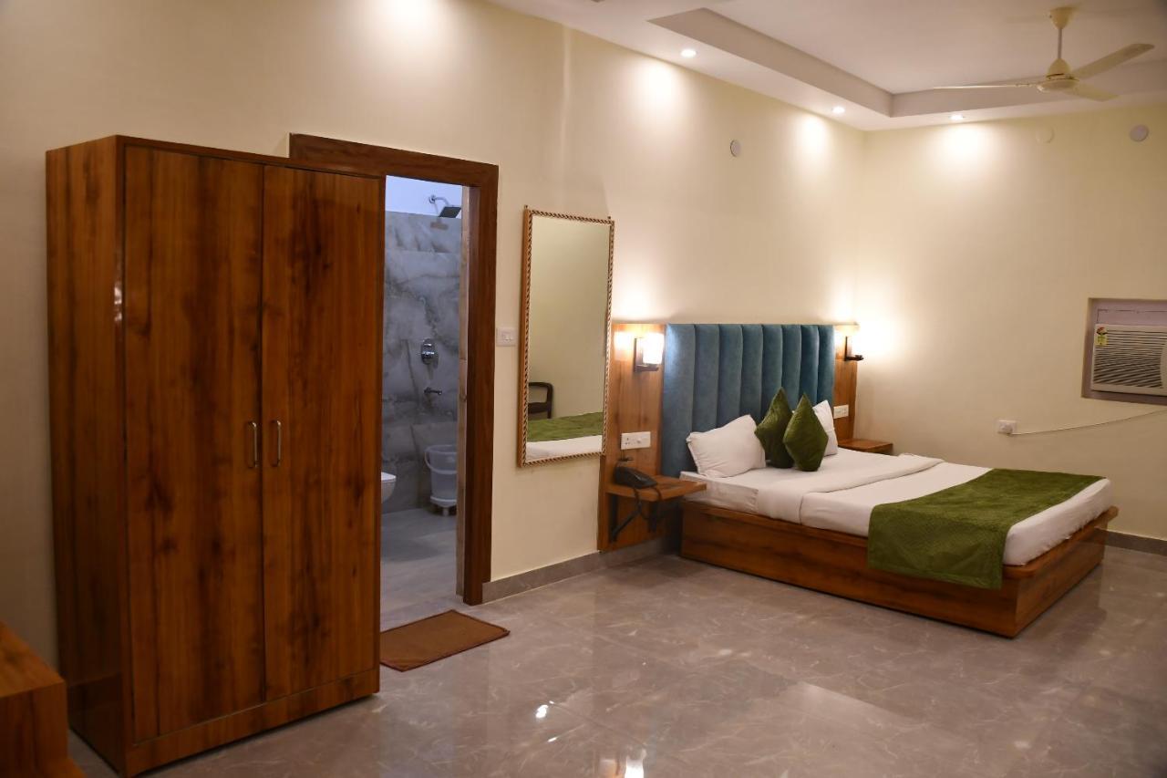 Shivansh Inn Resort Rishīkesh Exteriör bild